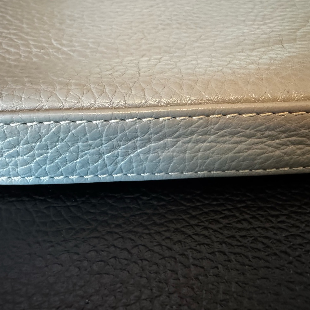 Dooney & Bourke Silver Kiss-Lock Leather Coin Purse. Pebble grain. 6in X 5in. - Picture 6 of 6